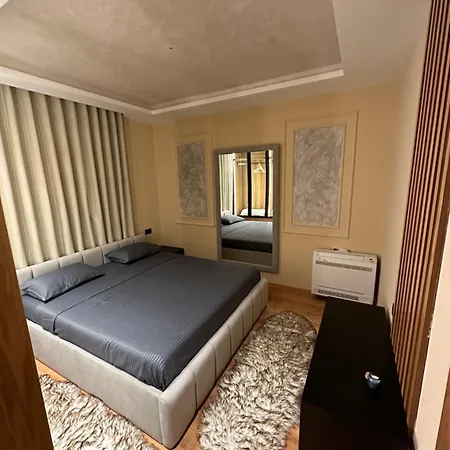 Luxury Shiba 02 * Τίρανα